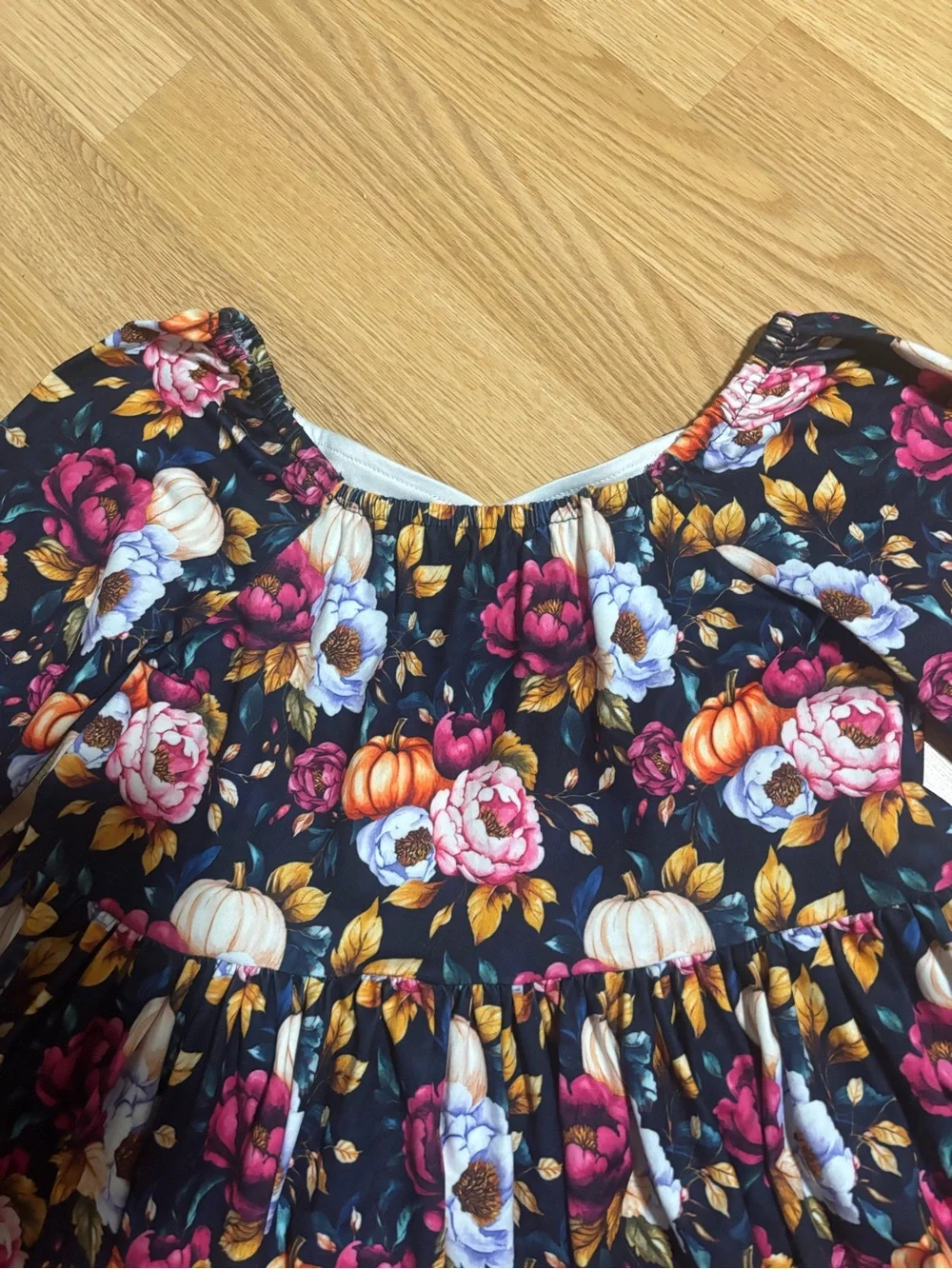 “Makena Lane” 2pc set size 12 in excellent condition